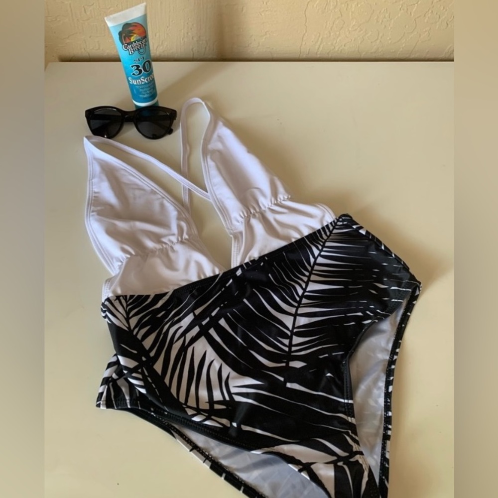 Black and White Low Cut One Piece Swimsuit